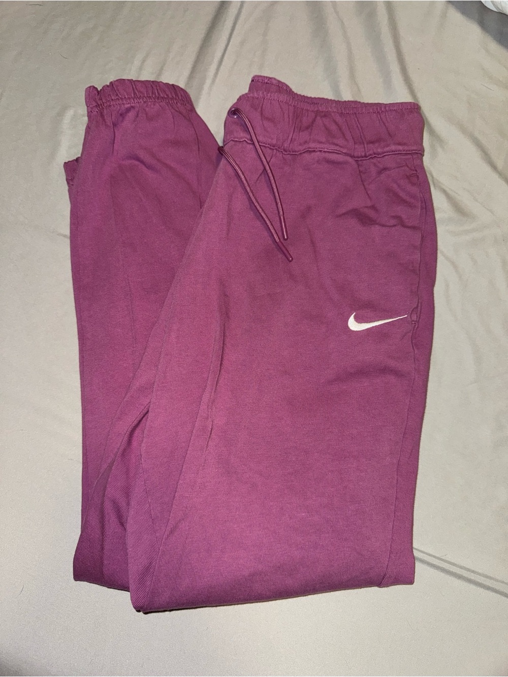 Nike Sportswear Women’s Easy Joggers
